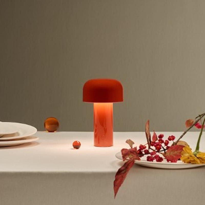 Peckal Agency - Flos Österreich - Bellhop